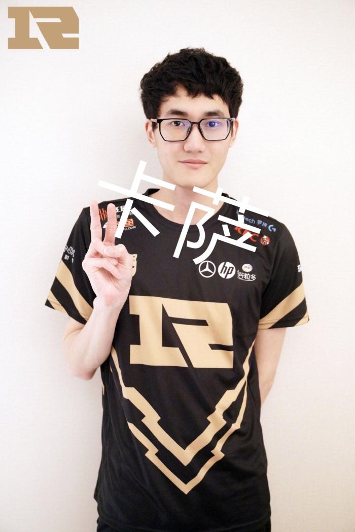 他的目标不 他的目标不