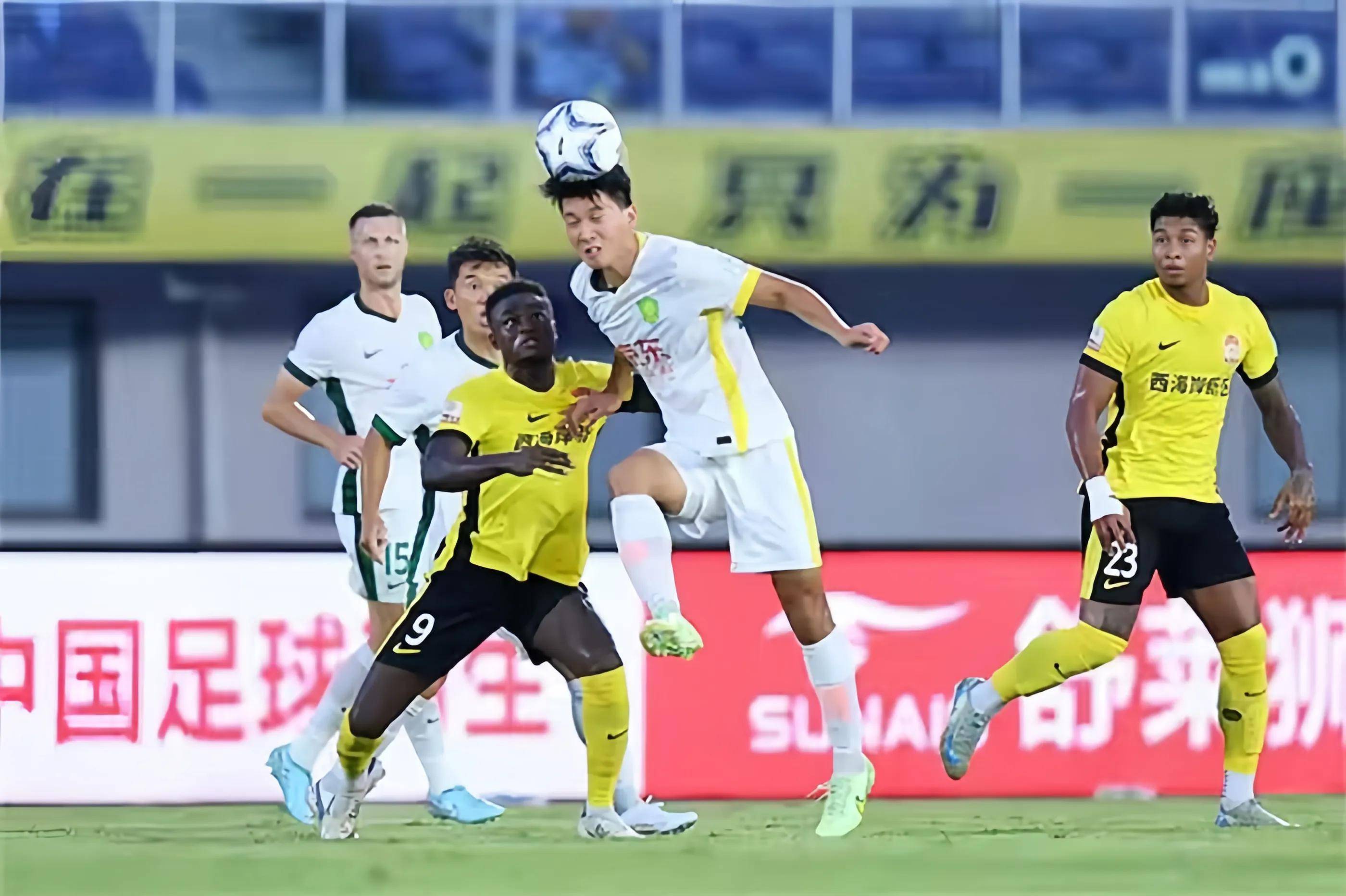 色的防守反 色的防守反